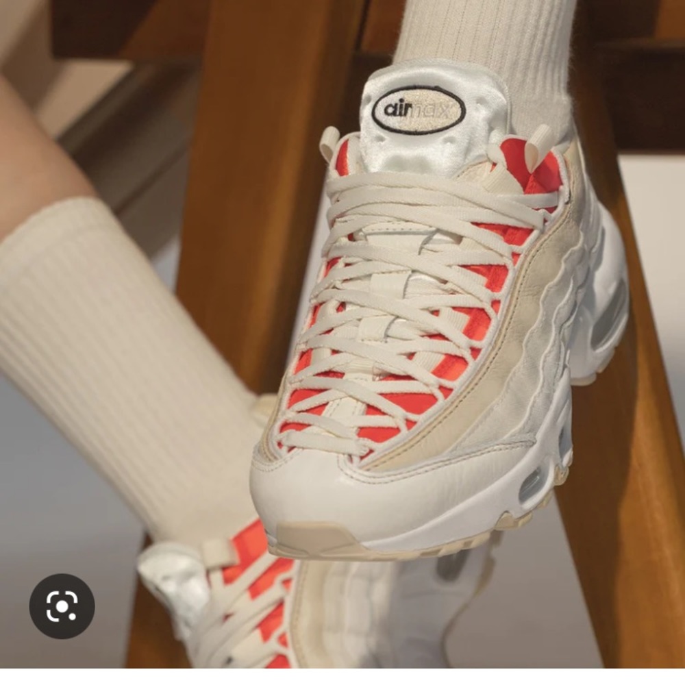 Nike Air Max 95 Sail/Black/Chile Red NWB Sz 7 women’s